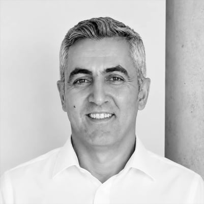 Dr. Kadir Kırmızı