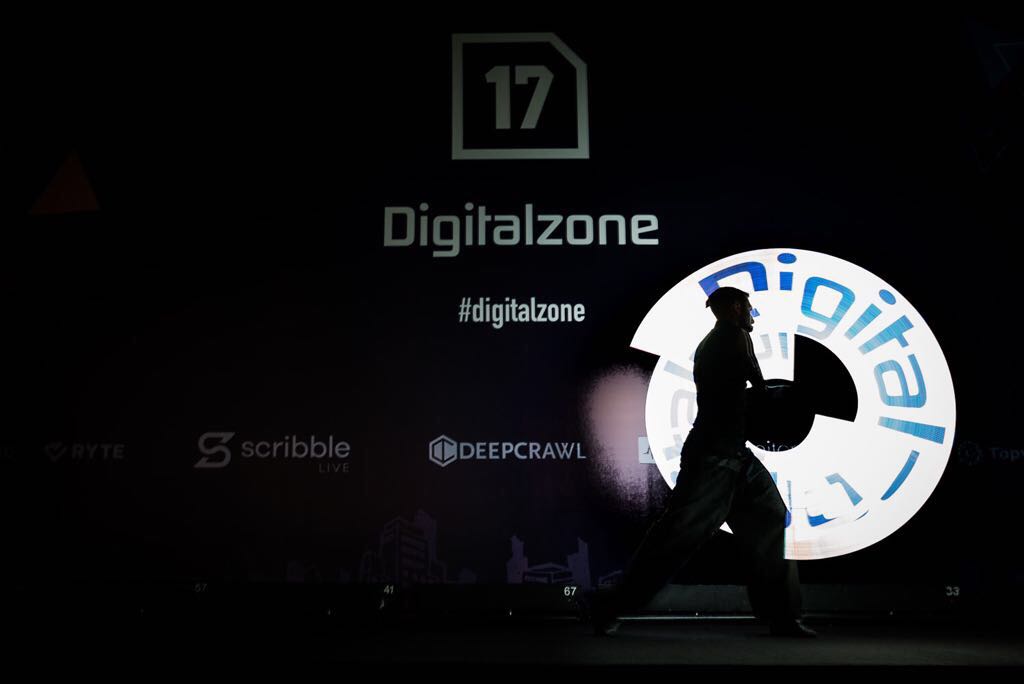Digitalzone 2017 yazi9